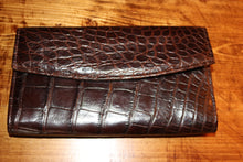 Alligator Skin Ladies Credit Card Clutch/Wallet (Brown)